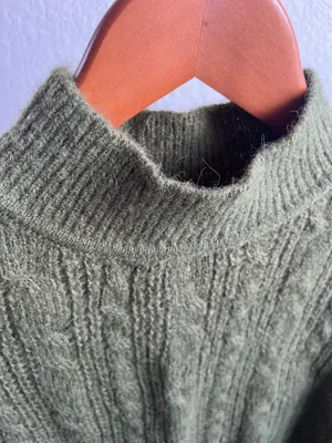 Cropped Cable Knit Sweater Vintage thumbnail 3