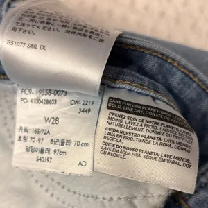 Levi's 711 Skinny Distressed Ankle Jeans Size 28 Light Blue Holes Frayed thumbnail 16