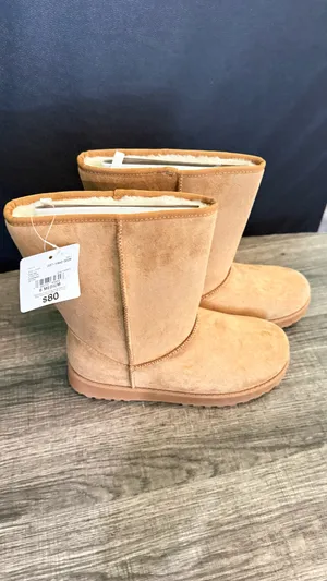 Fuzzy Boots Arizona thumbnail 2
