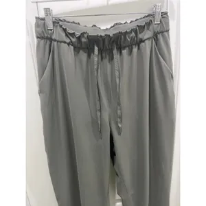 Lululemon Keep Moving Pant in Grey Sage Sz 8 thumbnail 3