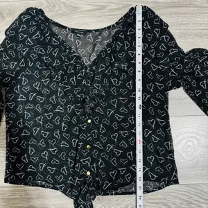 Timing Black Sheer Heart Print Ruffle Tie Front Blouse Top Women Sz L‎ Celestial thumbnail 10