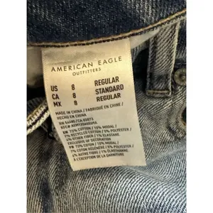 American Eagle Light Wash Mom Jeans 8 thumbnail 5