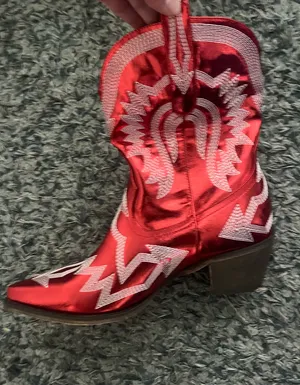 Red boots Size 9 thumbnail 1