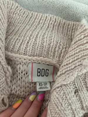 BDG Urban Outfitters Sweater thumbnail 3