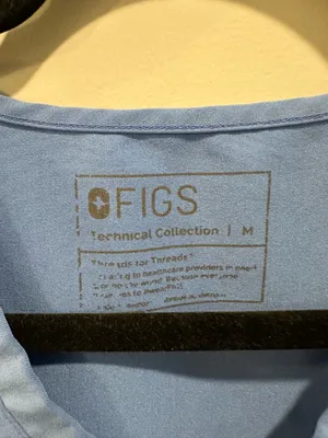 FIGS Casma Three-Pocket Scrub Top Ceil Blue thumbnail 10