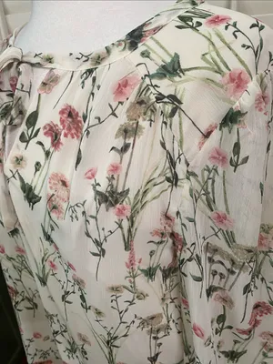 Rose & Olive Floral V-Neck Blouse - Cream and Pink thumbnail 13