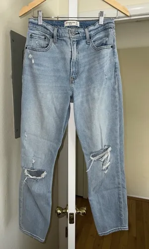 Abercrombie & Fitch Women's Light Wash High Rise Jeans 27 Long thumbnail 1