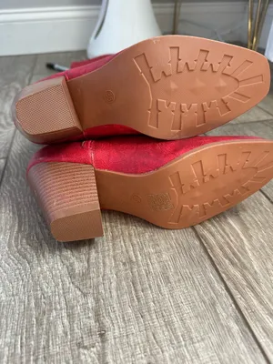 Red Cowboy Amazon Boots thumbnail 2