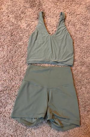 Aerie workout set thumbnail 1