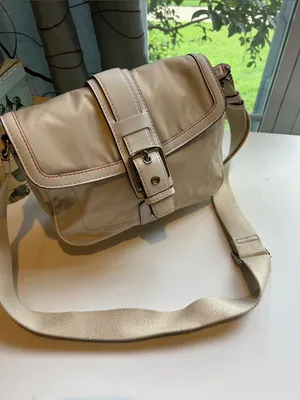 Coach Vintage y2k Hampton cream bone crossbody tote hang tag F10707 old money thumbnail 2