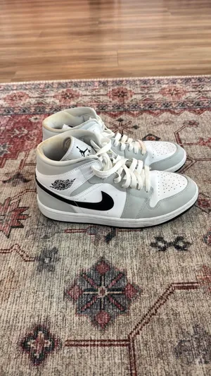 Air Jordan Women’s Nike Mid thumbnail 4