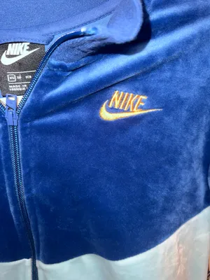 Nike jacket thumbnail 2