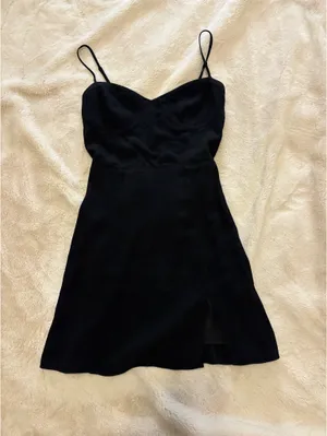 Aritzia Sunday Best Dress thumbnail 3