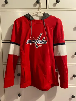 Washington Capitals Adidas Sweatshirt Size: Medium Flaws: None Condition: Excellent thumbnail 1