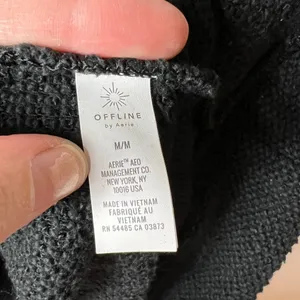 Offline by aerie Cowl neck‎ black sweater women’s size medium thumbnail 5