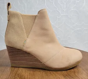 Toms Womens Kelsey Booties 6 Beige Leather Suede Round Toe Slip On Ankle Wedge thumbnail 1