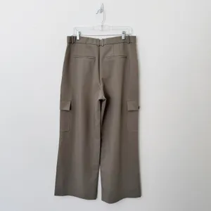 [Abercrombie & Fitch] Harper Tailored Ultra Wide Leg Cargo Pants NWT Size 31/12L thumbnail 4
