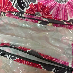 Vera Bradley Travel/Cosmetic Carrier‎ thumbnail 9