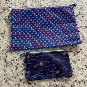 Set Of 2 Vera Bradley Vineyard Vines Womens Cosmetic Pouch Clutch Blue Red‎ thumbnail 4