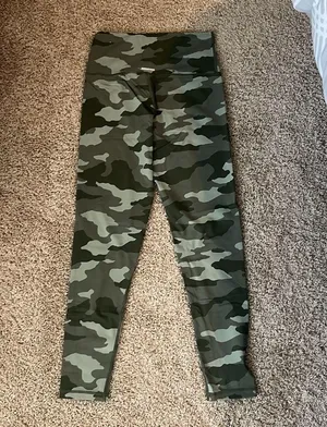 Aerie camo leggings, cropped! thumbnail 2
