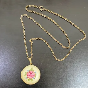 Vintage Hand-painted Flower Enamel Victorian Locket Necklace thumbnail 2