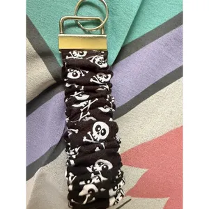 Skull & Crossbones Scrunchie Wristlet Keychain thumbnail 3