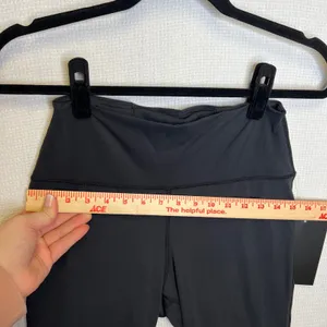 Tuckernuck‎ Black High Rise Compression Millie Yoga Flare Leggings Size M NEW thumbnail 4