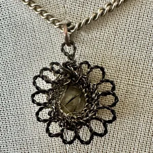 Filigree flower vintage pendant necklace thumbnail 3