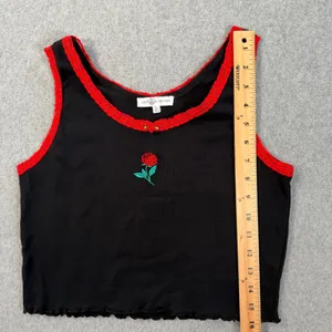 Love & Lazy Days Women's Large Black Rose Crop Tank Top Embroidered Lace Scallop thumbnail 4