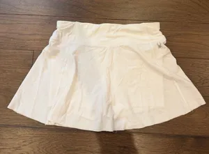 Spyder Women's Performance Athletic Skort Size Small - C72-031 thumbnail 1