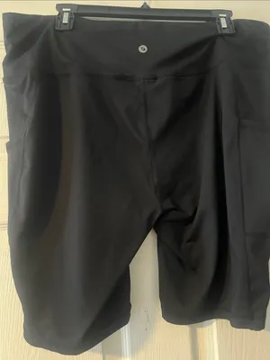 Black High-Waist Women’s Active Shorts with Side Pockets thumbnail 4