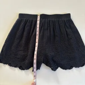 Abound Black Eyelet Pull-On Stretchy Shorts Women’s Large Summer Boho Floral thumbnail 4