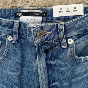 ZARA Dropped Fit Jeans thumbnail 5