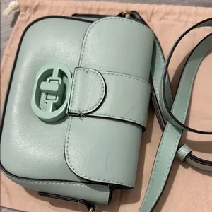 Mango Green Crossbody Bag with Vintage Design thumbnail 2