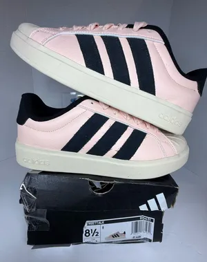 Women’s Adidas Streettalk 8.5W thumbnail 1