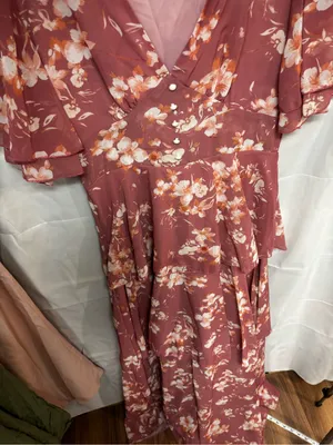 SHEIN Dusty Rose Floral Midi Dress thumbnail 2