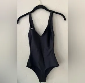SKIMS Body CS Plunge Bodysuit XS thumbnail 4