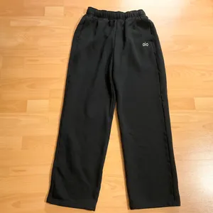 Alo Yoga Accolade Straight Leg Sweatpant Black S thumbnail 2