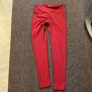 ‎Yogalicious red leggings small thumbnail 2
