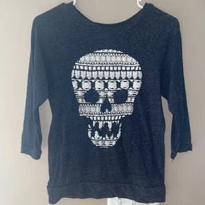 Unlisted Women's Gray White Sugar Skull 3/4 sleeve Shirt Size Small‎ thumbnail 1
