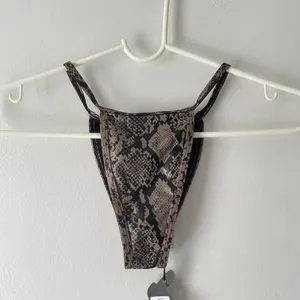 Motel Rocks NWT Taupe & Black Valter Snake Print Cheeky High Cut Bikini Bottom thumbnail 4