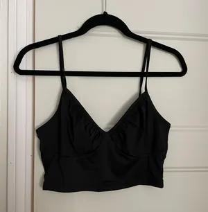 Princess Polly Crop Top thumbnail 1