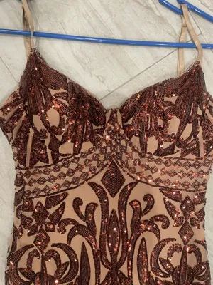 dress Size M thumbnail 2
