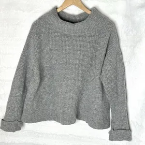 Free People Women’s Gray Wool Sidewinder Cowl Neck Pullover Sweater Size Medium. thumbnail 2