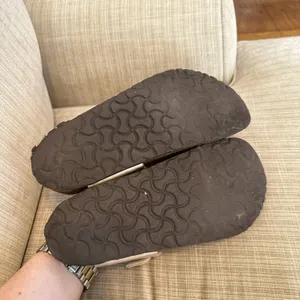 Birkenstock Gizeh in Light Gold Size 38 (US Size 7-7.5) thumbnail 10