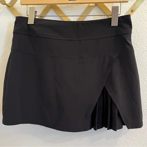 Athleta Sneaky Pleats Skort Black Small Tall thumbnail 3