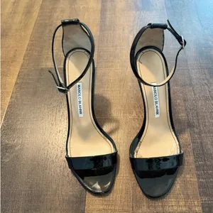 Manolo Blahnik Patent Leather Ankle Strap Heels Size 39.5 Black thumbnail 2