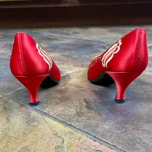 Sacha London Floral Embroidered Vintage Pumps Heels 7 thumbnail 7