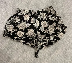 Brandy Melville Black and Cream Floral High Waist Shorts thumbnail 1