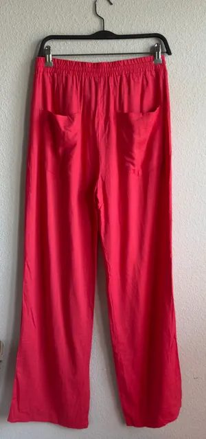 Stella Luce Red Wide Leg Pants Size Medium thumbnail 5